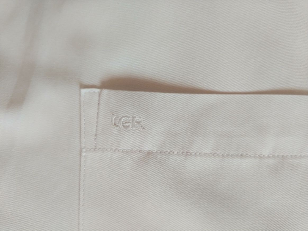 Elegancka biała koszula marki Leger