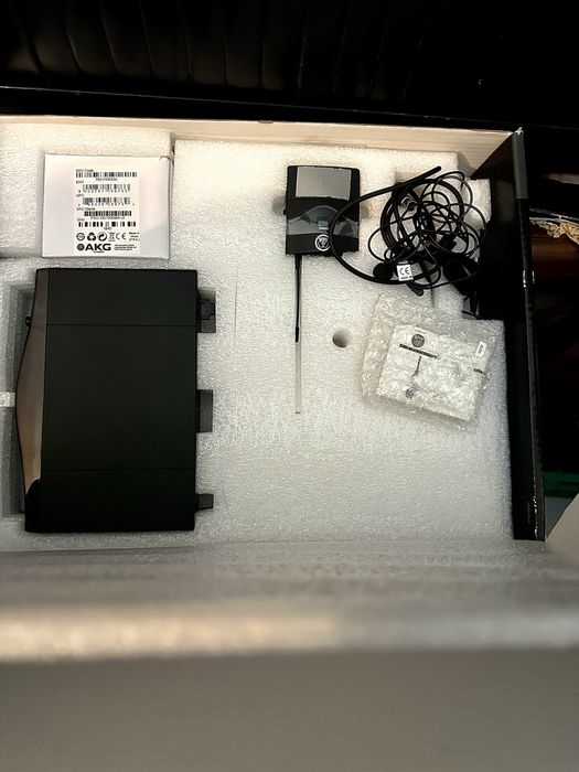 Lapelas sem-fios AKG PW45 Presenter Set Band M