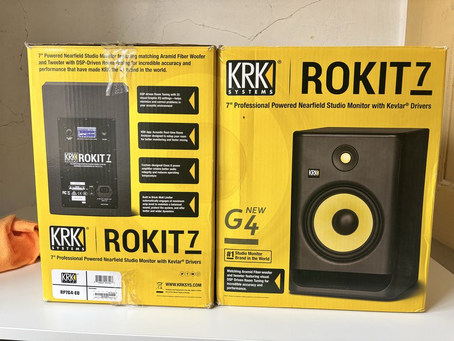 Krk Rokit 7 Gen 4 & suportes de secretaria