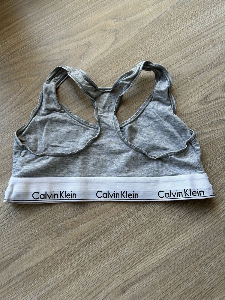 Stanik calvin klein