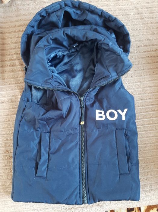 Продам жилетку в