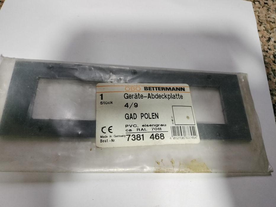 Tampas e aros de tomada OBBO