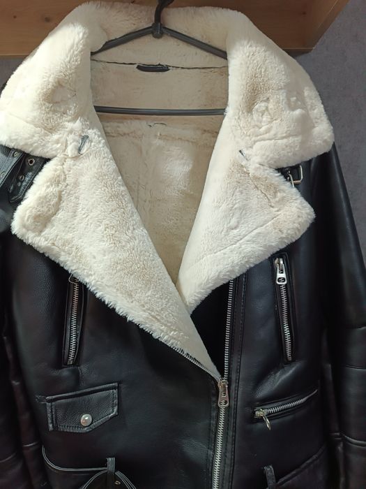 Дубльонка авіатор з якісної екошкіри й білим хутром