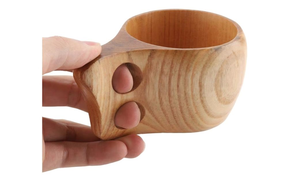 Drewniana filiżanka do kawy lub herbaty