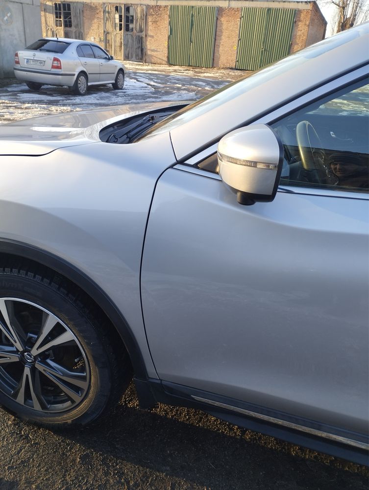 Продам Nissan Rogue 2018