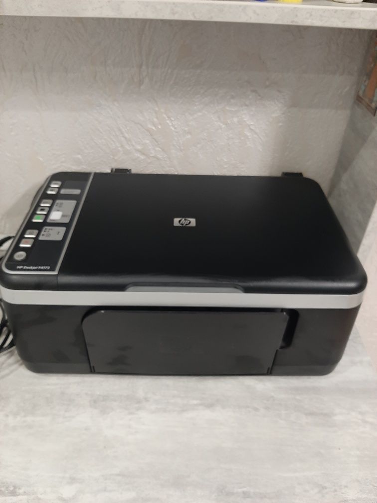 Принтер+Сканер кольоровий струйний HP Deskjet F4172