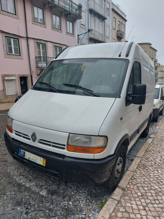 Carrinha Renault Master 2.5D, revisionada, a trabalhar perfeitamente