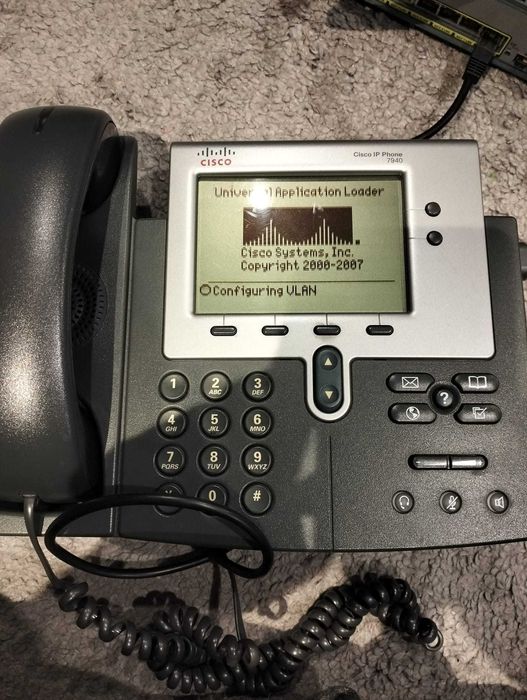 Telefon Cisco IP Phone 7940 z łącznikiem i modułem rozszerzającym