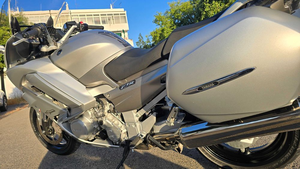 Yamaha FJR 1300 AE (Ultima geração)