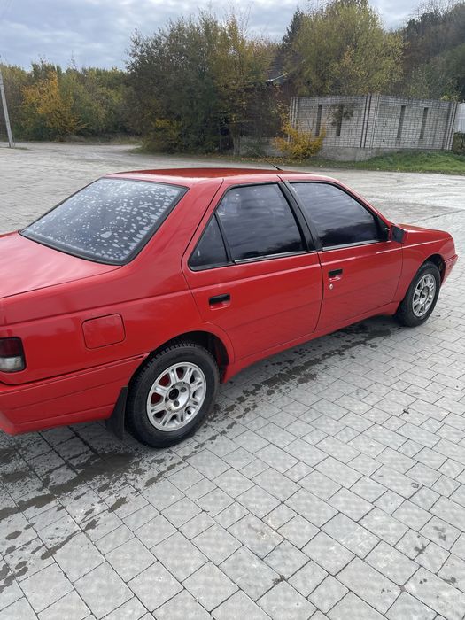 Продам машину потребує рук