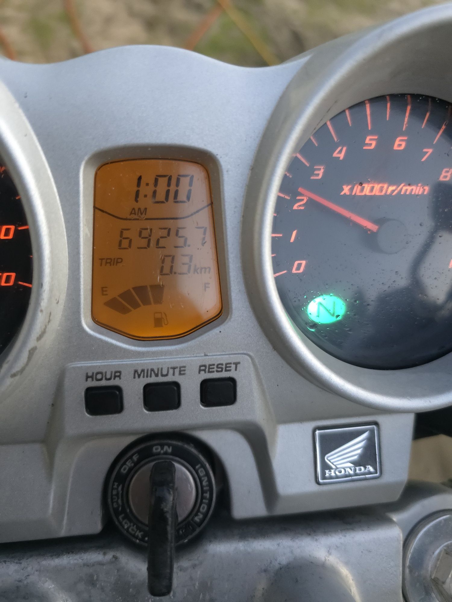 --Honda cbf 250--