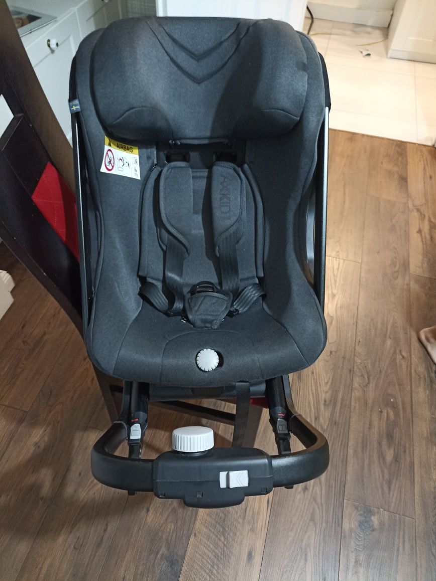 Fotelik Axkid One 0-23kg RWF od urodzenia do 11 lat