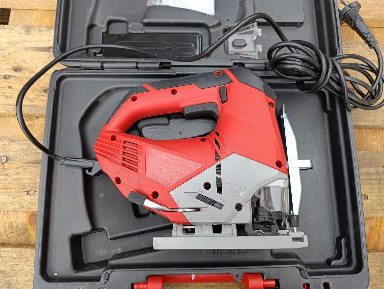 Wyrzynarka Einhell TE-JS 100 mocna 750W z walizką