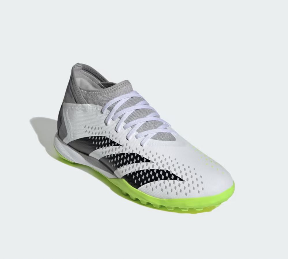Футбольні бутси predator accuracy 3 turf adidas