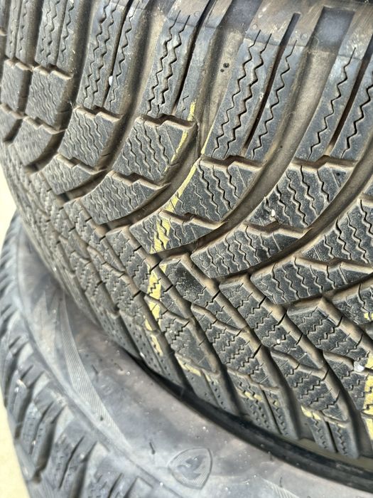 Fireston winterhawk 4 225/45 R17