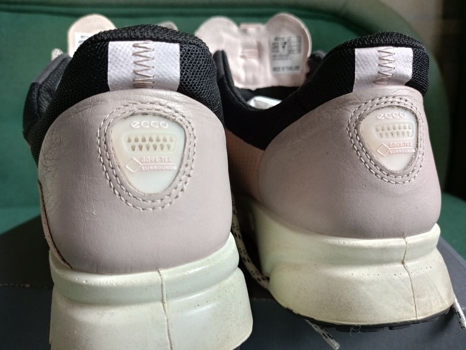 Кроссовки женские из натуральной кожи  ECCO MULTI-VENT W