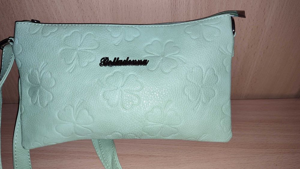 Сумочка жіноча клатч через плече