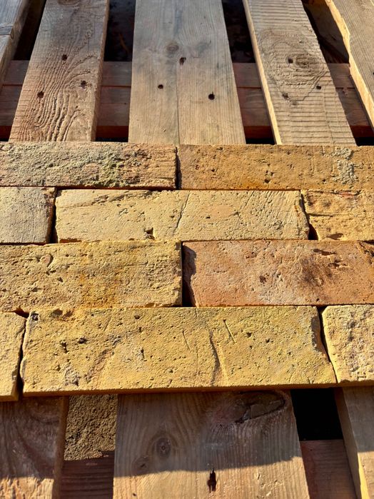 Płytki z cegły rozbiórkowej, Płytka loft klasyczny żółto-pomarańczowa.