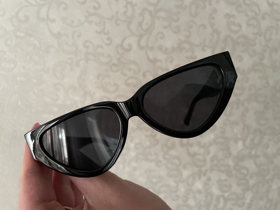 Очки ,окуляри сонцезахисні