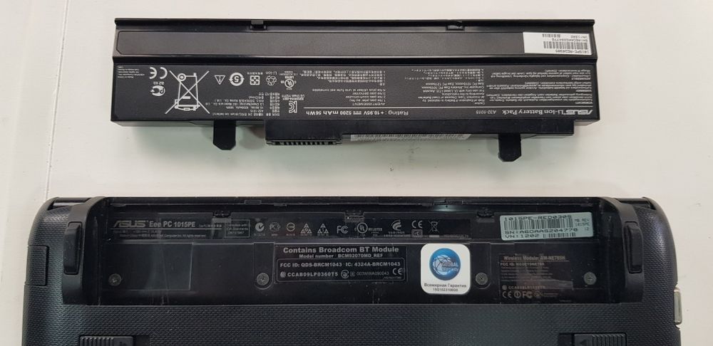 Нетбук Asus Eee PC 1015PE