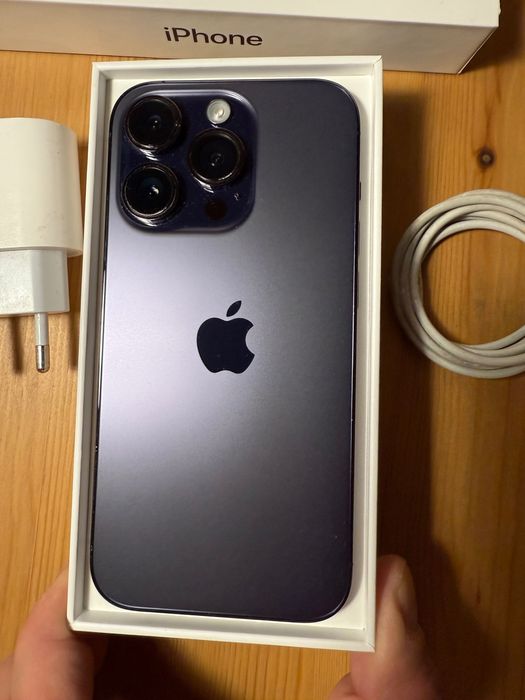 iPhone 14 Pro / idealny