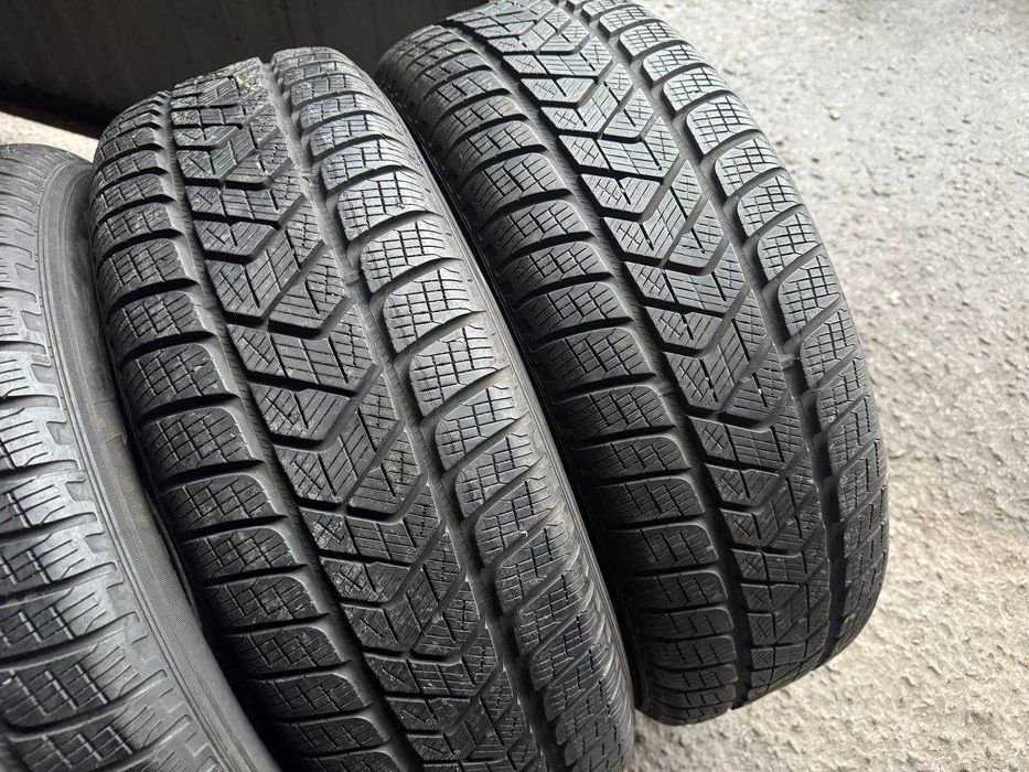 Шини зима 215/65/R17 Pirelli Scorpion Winter 95% 2022рік
