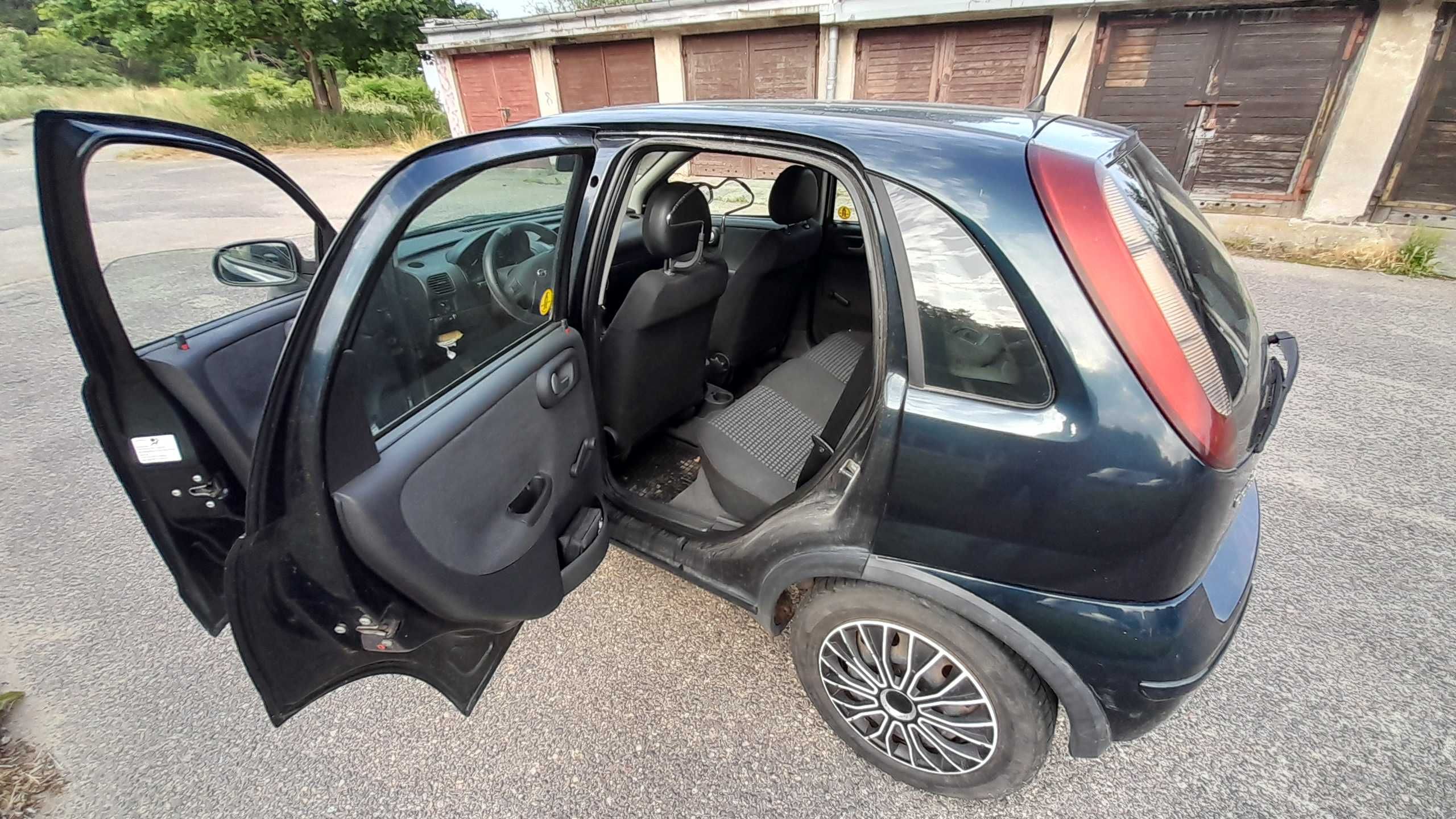Opel Corsa C 1.0 (uszkodzony)