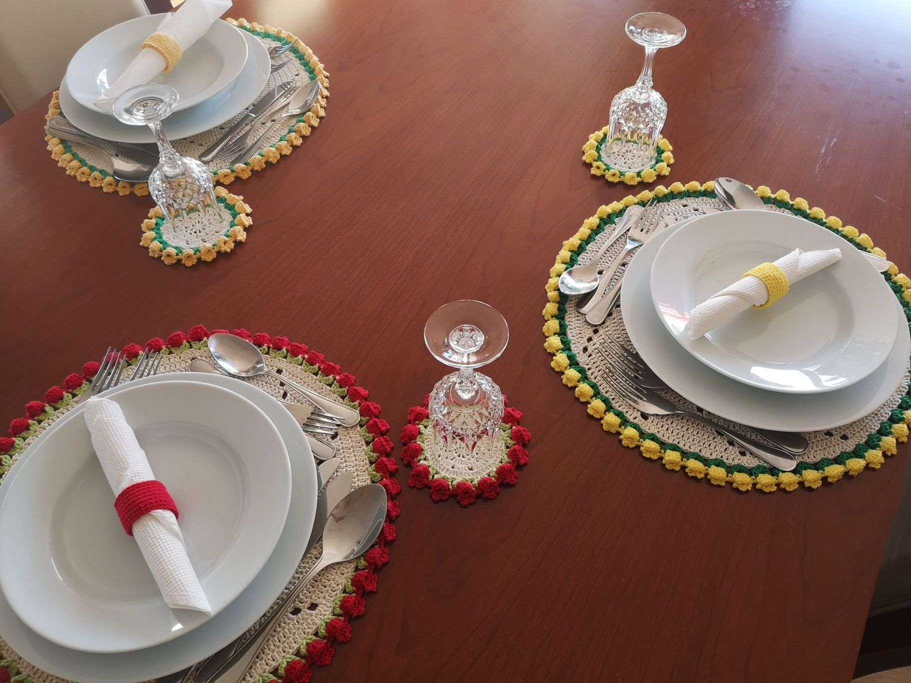 Marcadores de mesa em crochet