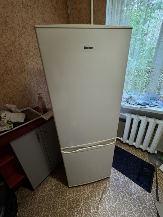 Холодильник в ідеальному стані