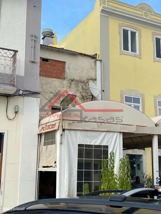 Prédio de 3 Pisos no Centro da Cidade de Setúbal