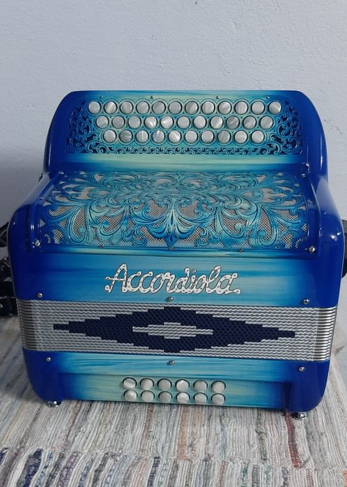 Concertina semi nova