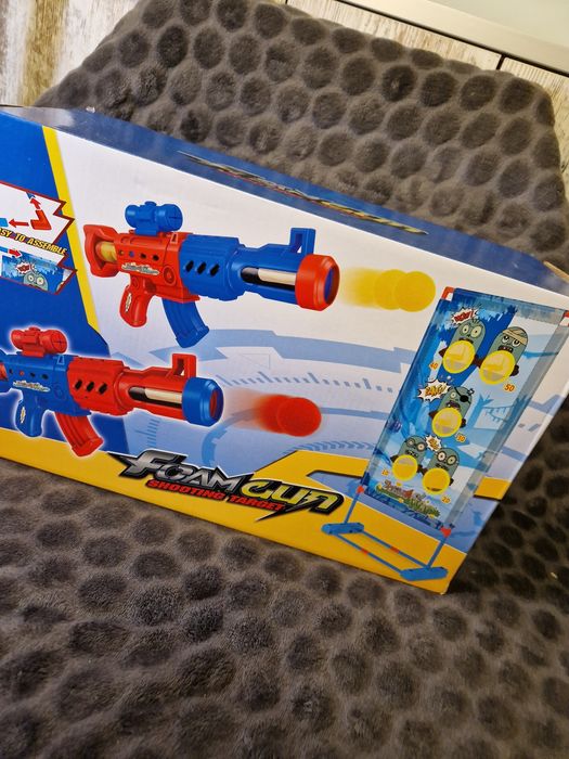 Pistolet na piankowe kulki i ruchoma tarcza, 1 pistolet, nowe
