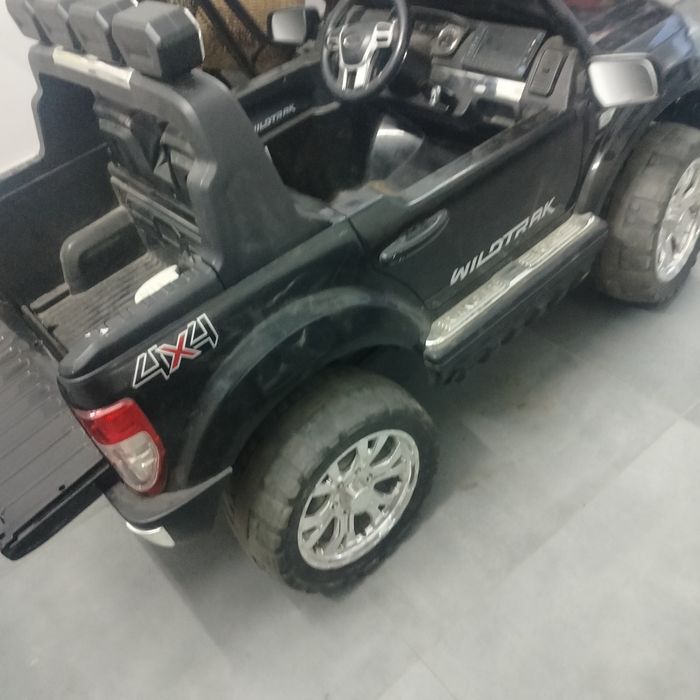 Autko na akumulator jeep
