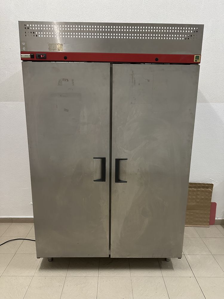 Armário frigorífico inox 2 portas marca friemo