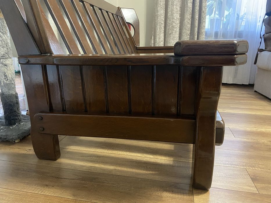 Диван з натурального дерева