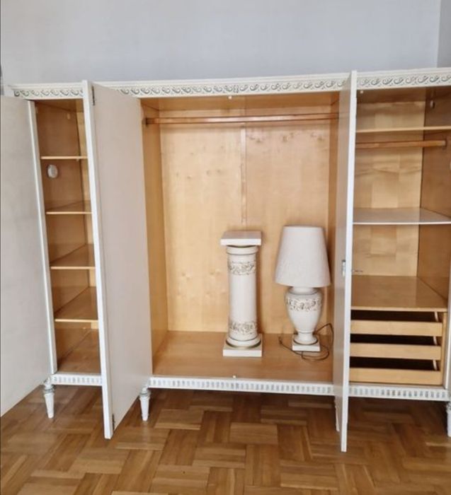 Białe meble sypialnia włoska toaletka nowa cena prl  łóżko 200x220