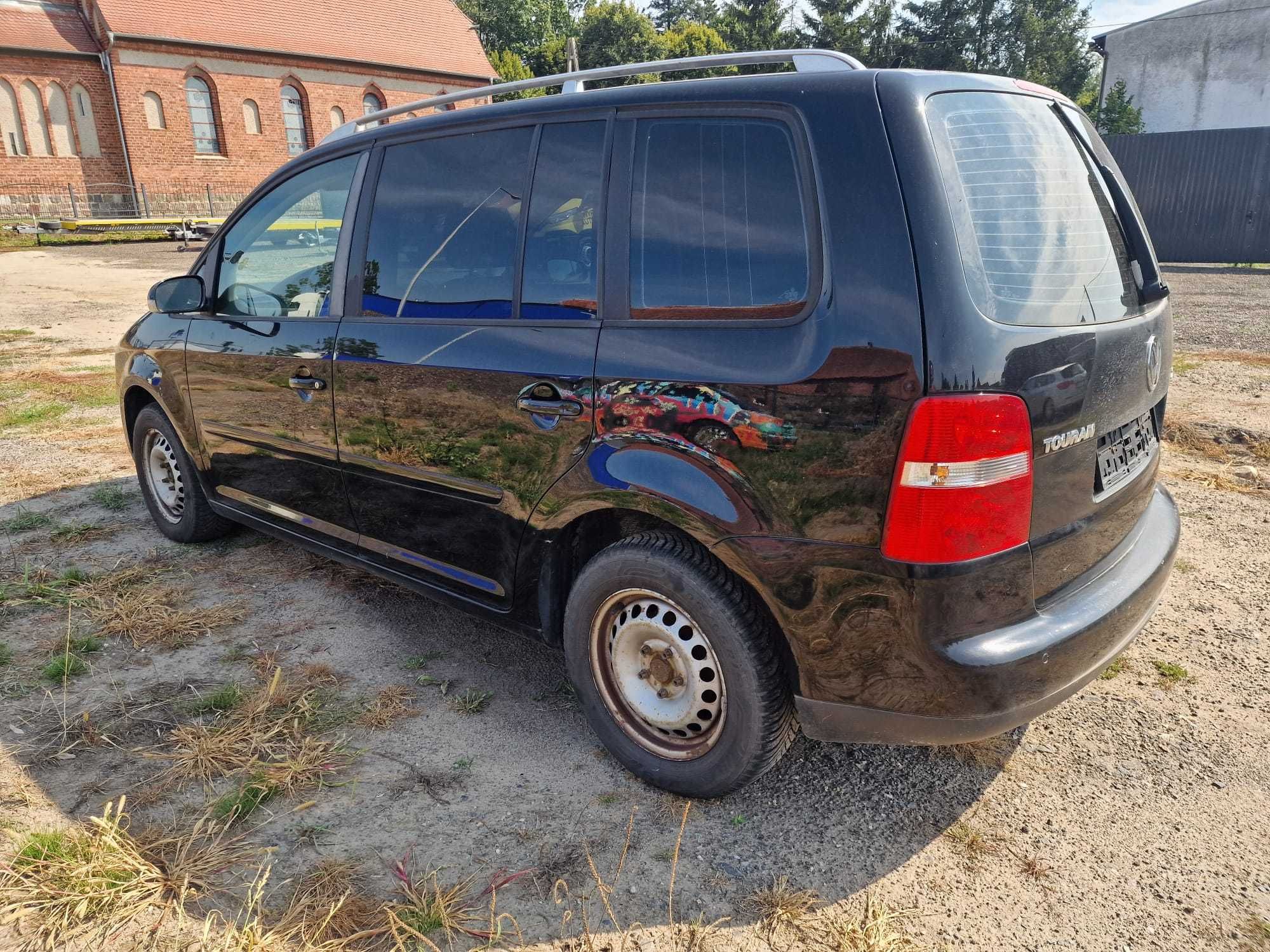 vw touran 2.0 fsi 150 km BLX LAK L041  GQL samochód na części
