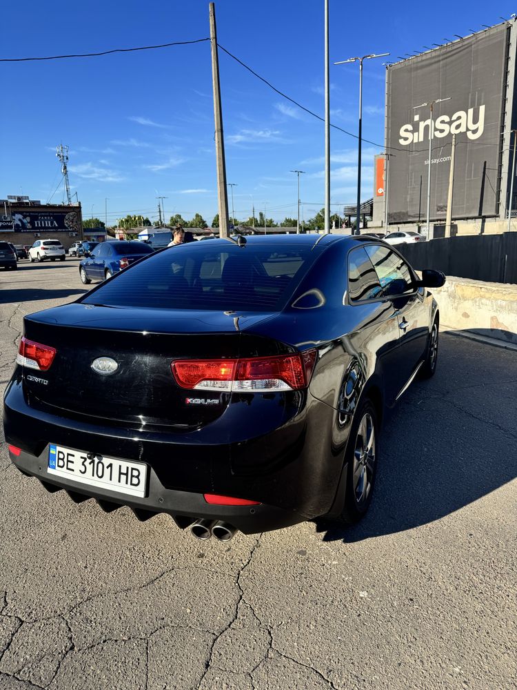 Продаю автомобіль KIA CERATO KOUP