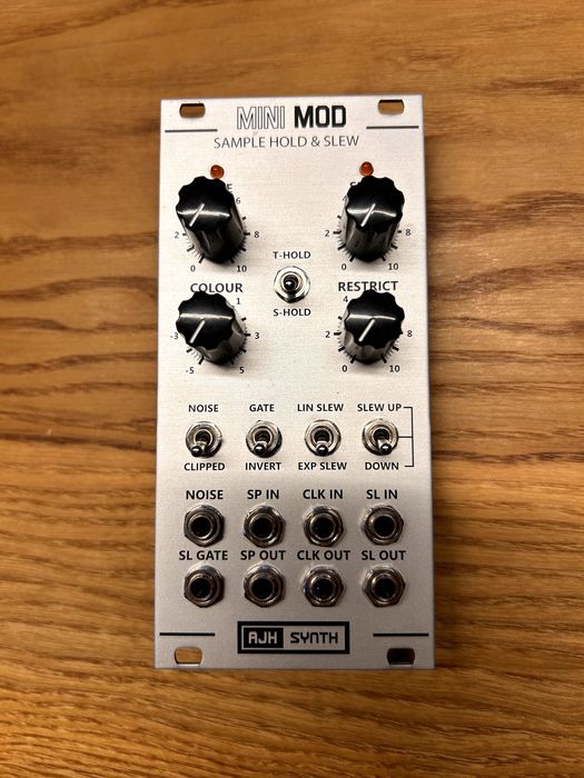 AJH Sample Hold & Slew - moduł eurorack