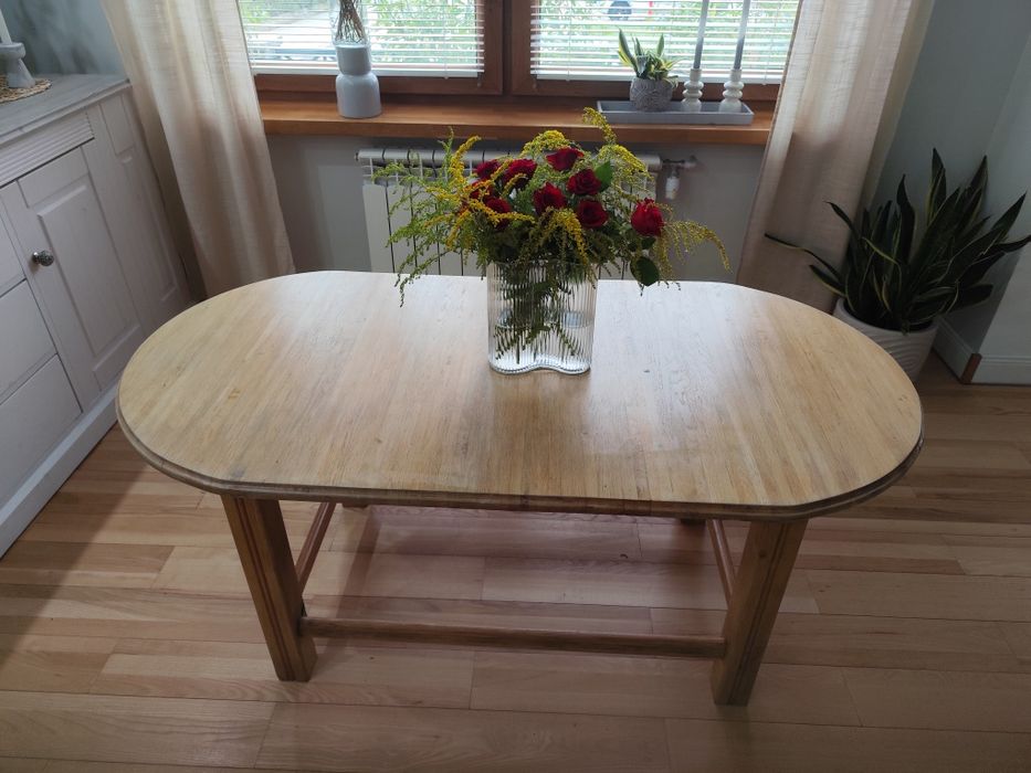 Stolik dębowy. 140x70x60.