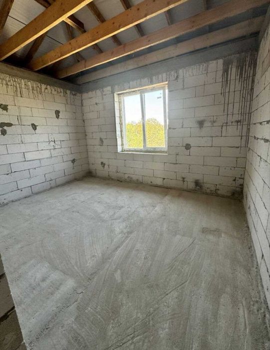 будинок в Лезнево