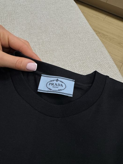 Жіноча футболка Prada оригінал Dior alexander wang miu miu Ami Paris