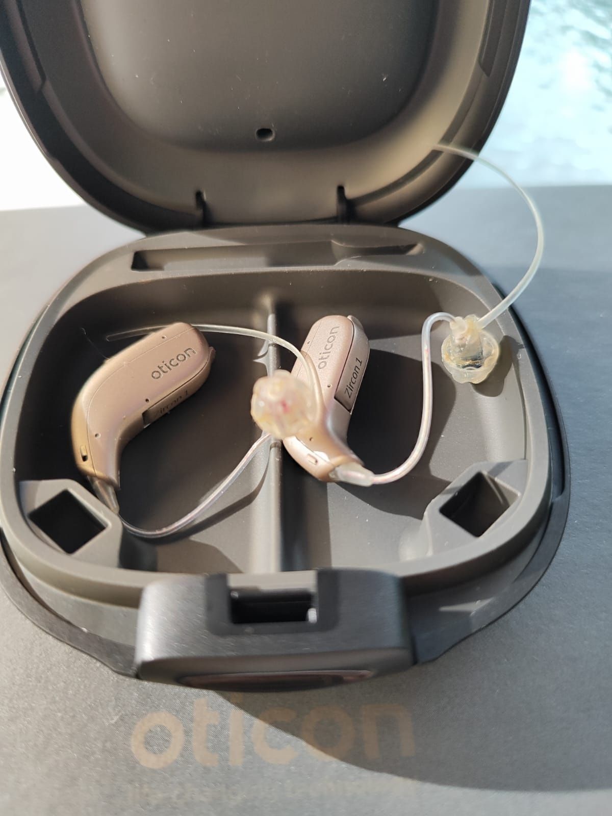 Aparat słuchowy Oticon Zircon 1 mini rite