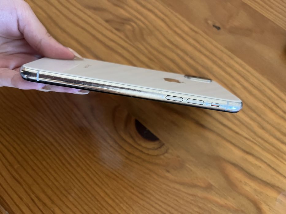 Iphone X // 64 GB