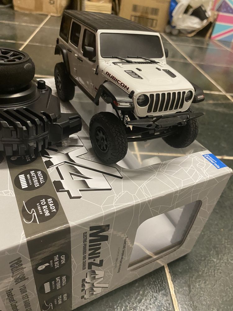 Kyosho scale mini z jeep rubicon