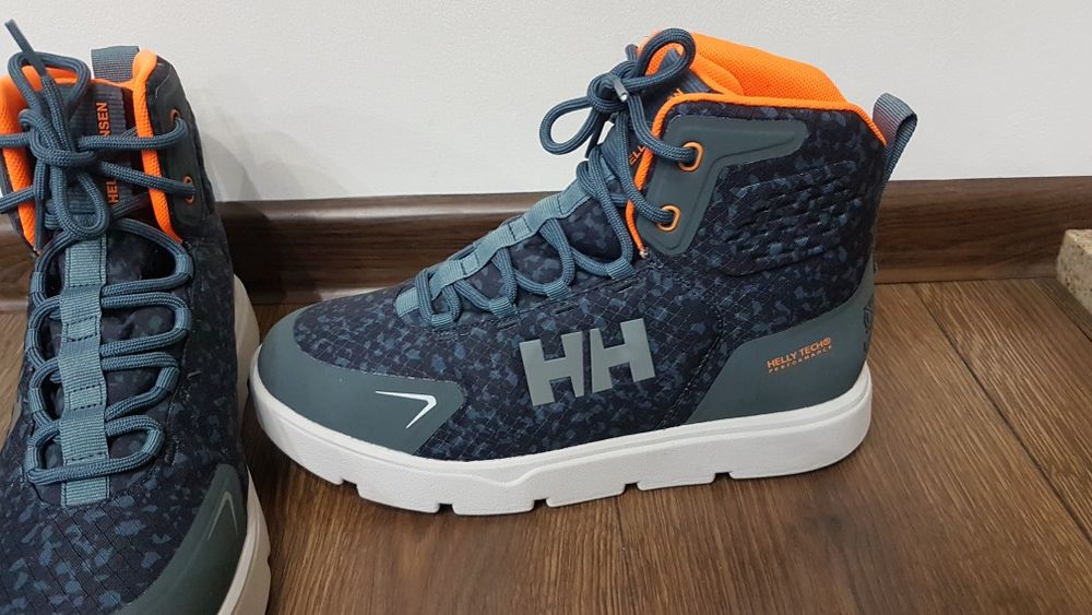 Śniegowe Helly Hansen rozmiar 41
