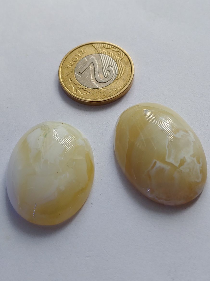 Opal miodowy naturalny minerał ze Szklar .kamień biżuteria nie srebro