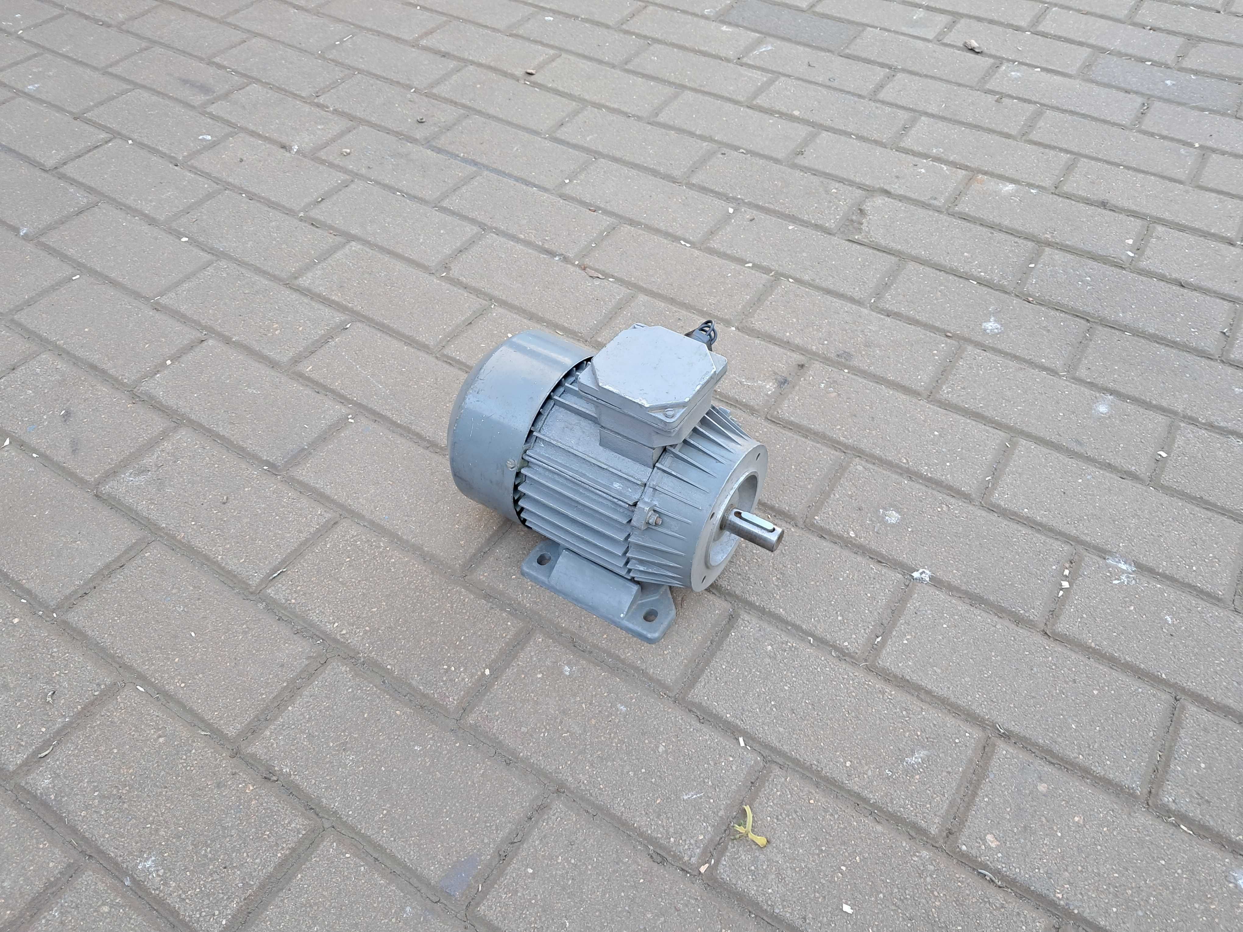 Silnik elektryczny 1,1kw 2820 obrotów. Wysyłka
