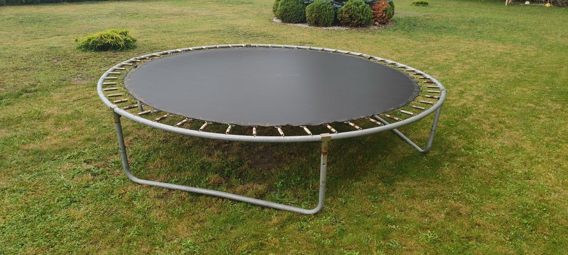 Trampolina ogrodowa