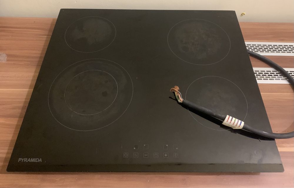 Варочная поверхность Pyramida CFEA 641 B, электрическая
